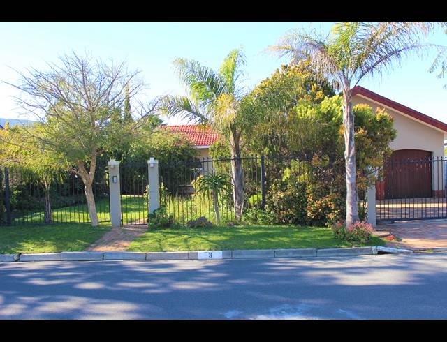 3 BEDROOM HOUSE FOR SALE IN PANORAMA